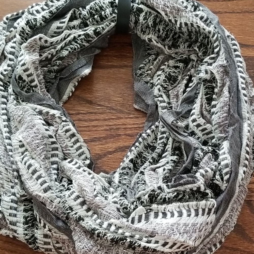 Apt 9 scarf🦋 - Picture 2 of 4